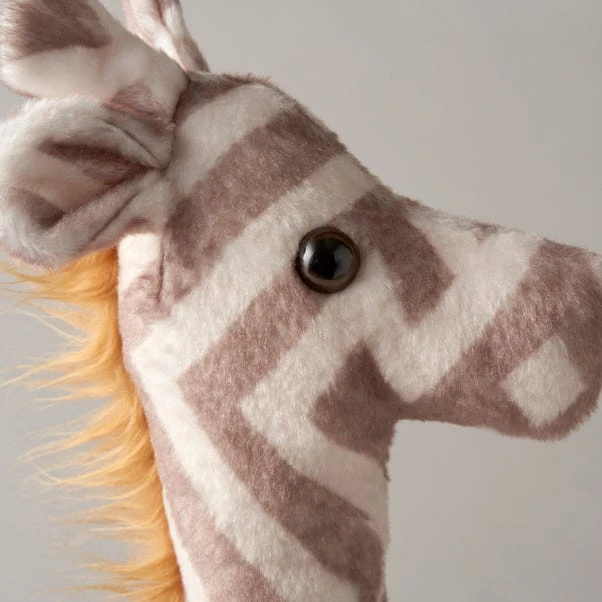 Dunelm Giraffe Door Stop 5 Dunelm Giraffe Door Stop - Image 3