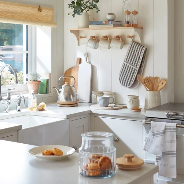 Dunelm Churchgate Stainless Steel Kettle 1.7L 6 Dunelm Churchgate Stainless Steel Kettle 1.7L - Image 5